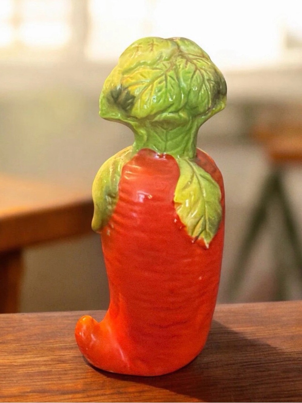 Green & Orange Ceramic Carrot salt/pepper shaker Japan 1 shaker